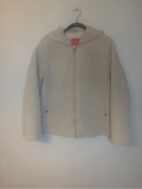 Esprit Quilted Hooded Jacket in Cream